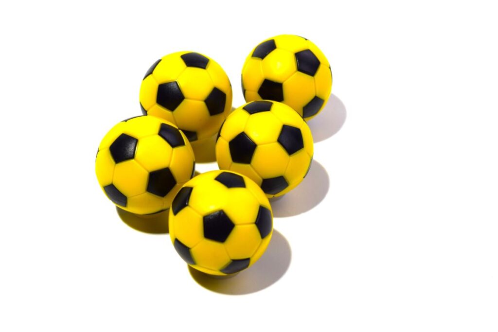 Tischkickerball CLUB, gelb-schwarz, Ø 35mm